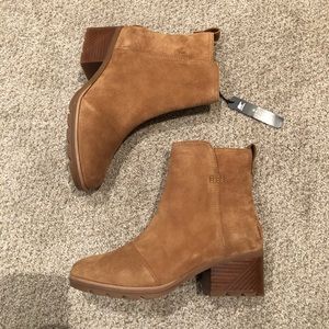 Sorel cate tan suede boots